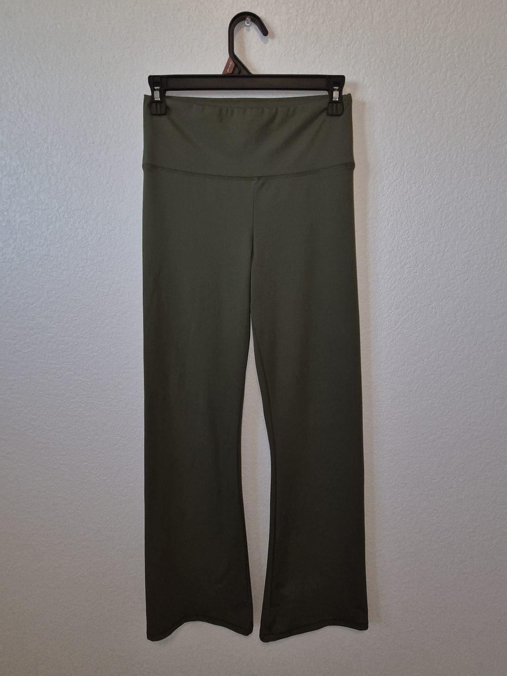 American Eagle Olive Wide-Leg Leggings